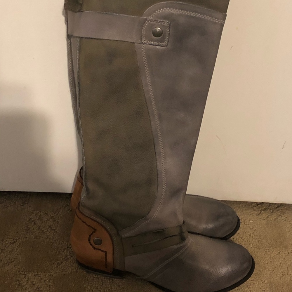 Leather riding boots